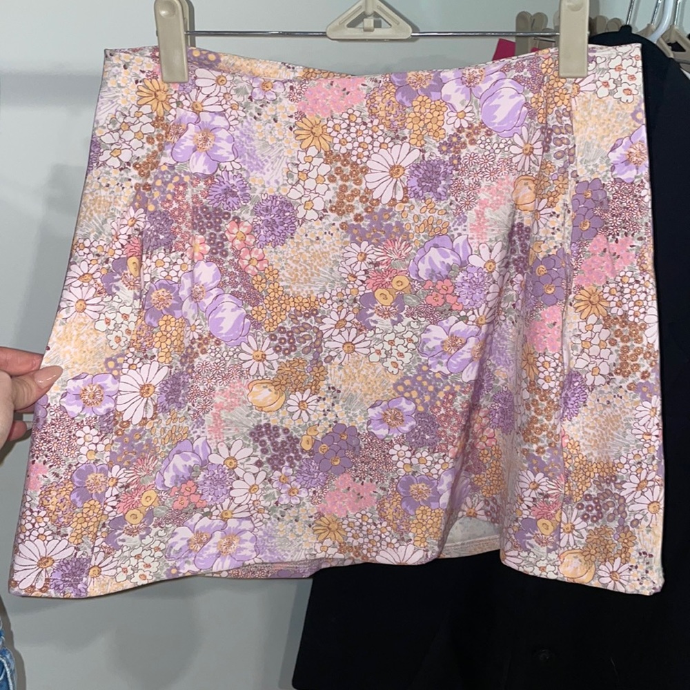 Altar’s state floral skirt with pockets